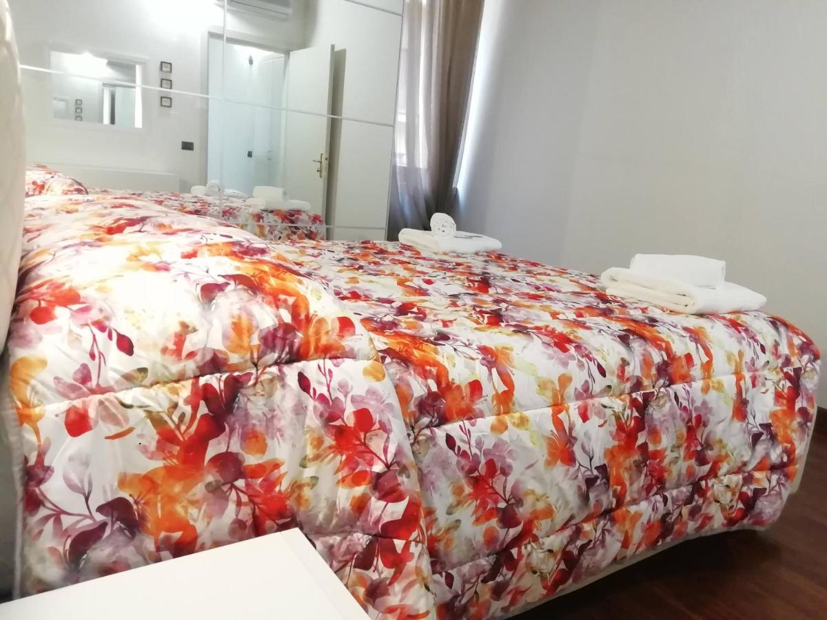 Re Lear Lägenhet Verona Exteriör bild