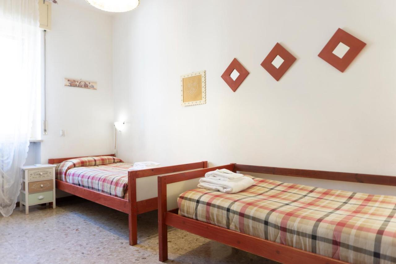 Re Lear Lägenhet Verona Exteriör bild