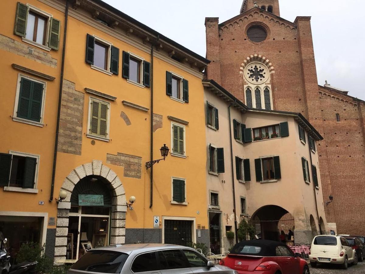 Re Lear Lägenhet Verona Exteriör bild